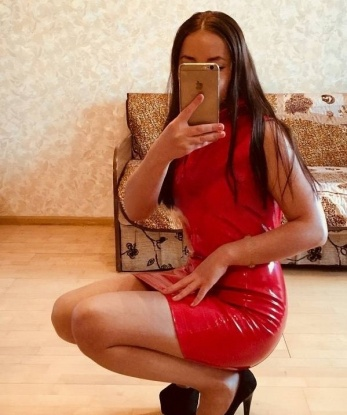 Диночка